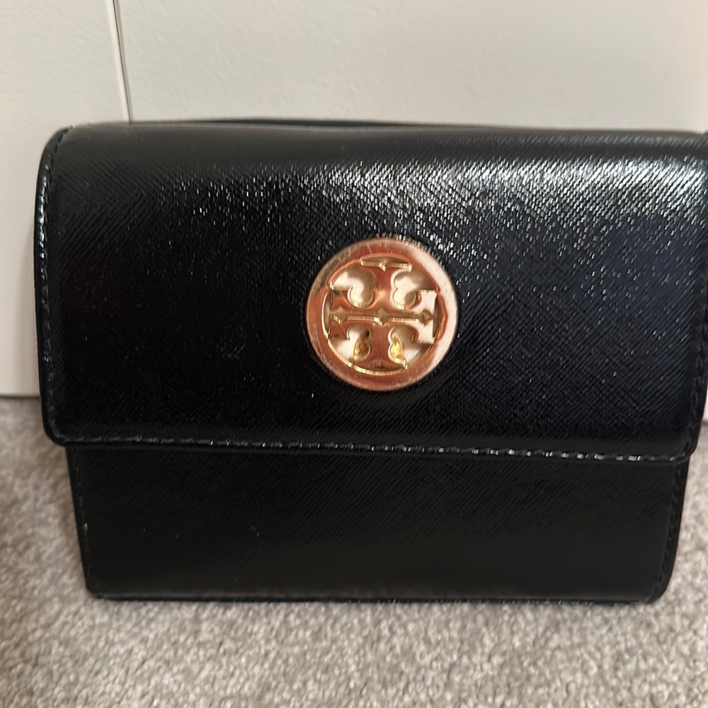 Tory Burch wallet